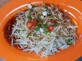 Ipoh Tuck Kee Fried Noodles for Wat Tan Hor 德记炒粉店