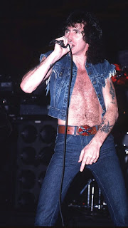 AC/DC lead singer Bon Scott singing in concert cellphone wallpaper