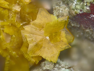 Billietite: Mineral Information