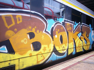 Boks VR6 graffiti