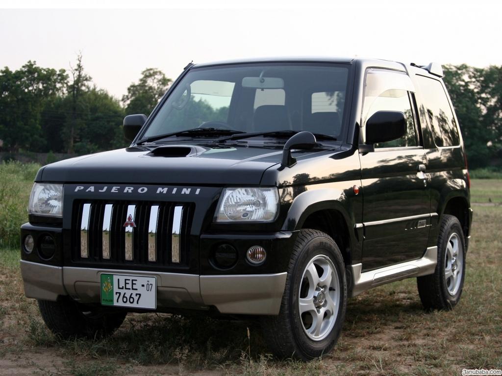New 2012 Car Review: Pajero Indian Luxuary car Wallpapers , Gallery