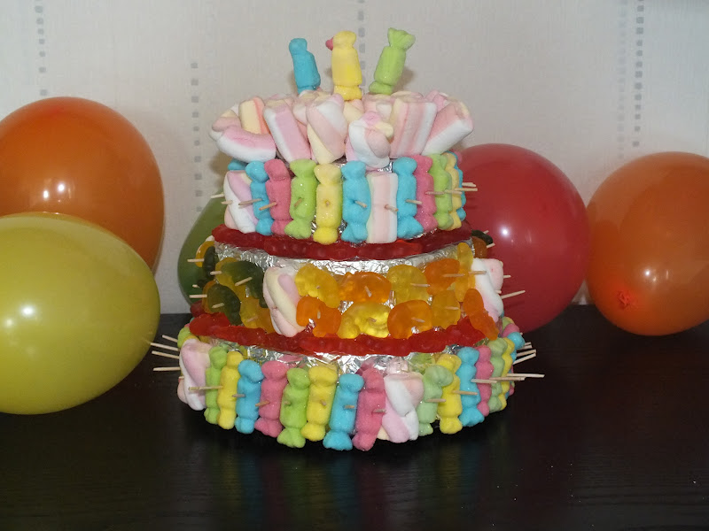 La Cuisine de Mag: Gâteau d'anniversaire en bonbons