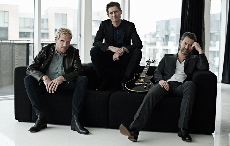 Terjemahan Lirik Lagu Betrayal ~ Michael Learns To Rock