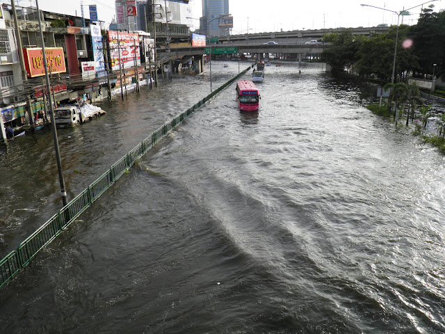 Ladphrao Junction while Thailand Worst Flood