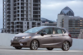 Front 3/4 view of the 2015 Honda Fit