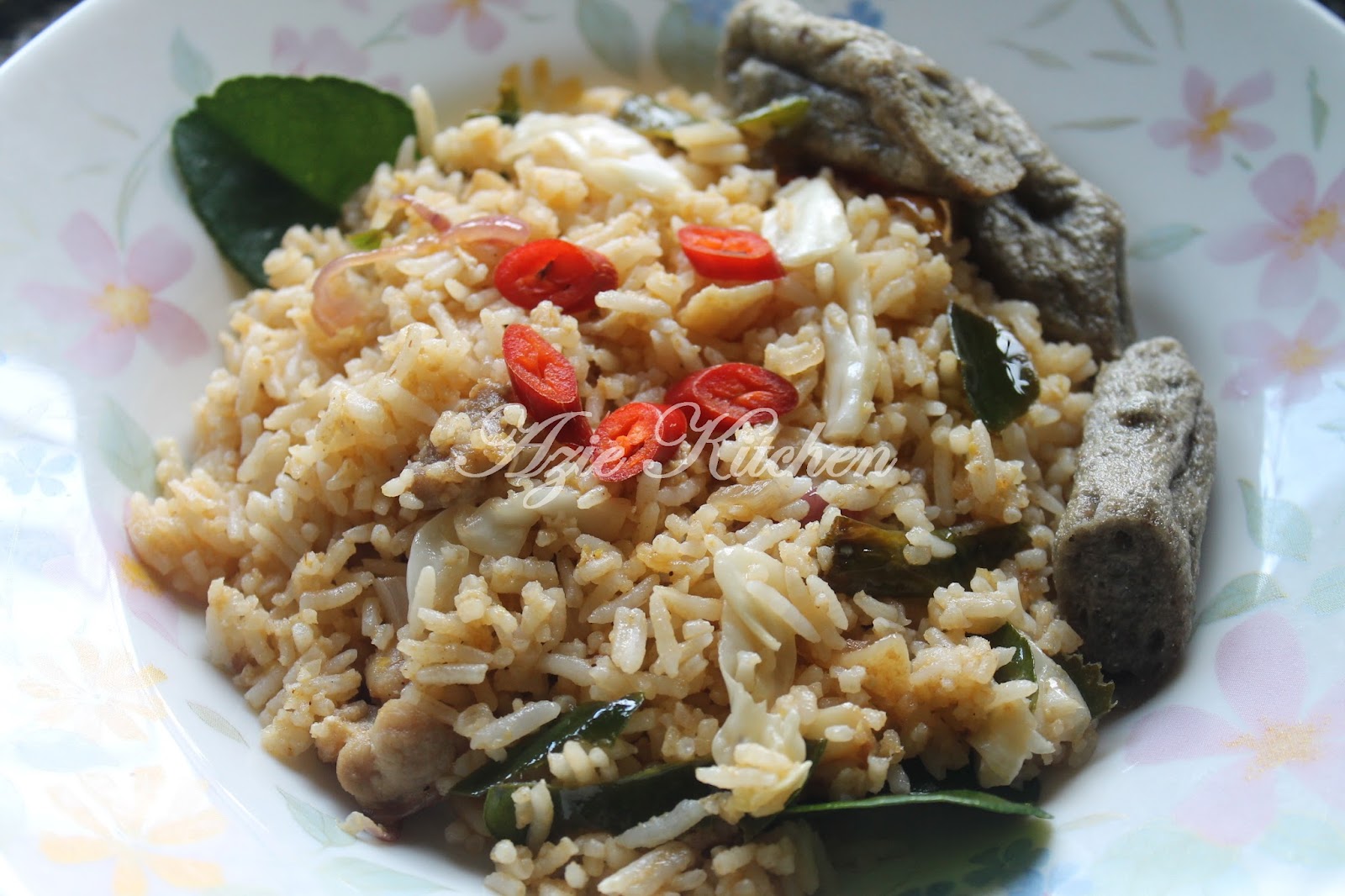 Nasi Goreng Tom Yam Untuk Sarapan Di Hari Minggu - Azie 