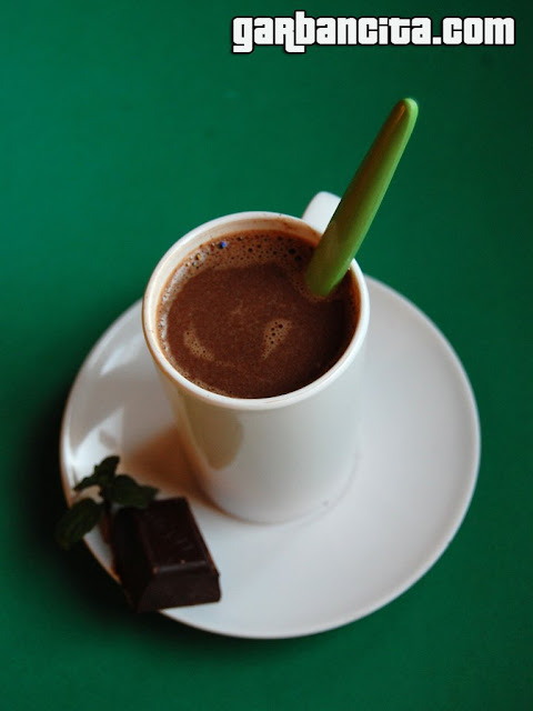 Chocolate caliente con menta