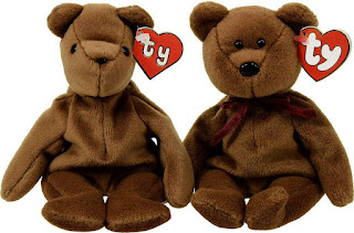 Two teddy bears. The one on the left has a narrow face, the one on the right has a full fat face.