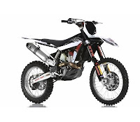 Husqvarna TC449 With Racing Kit (2013) Front Side