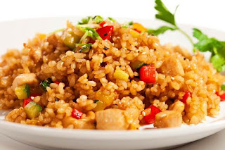  Nasi goreng merupakan salah satu jenis makanan favorit yang menyajikan cita rasa yang kha Resep Nasi Goreng Spesial