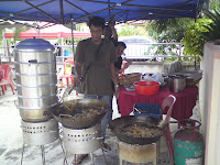 Amin Nasi Kukus Ayam Dara Goreng Berempah