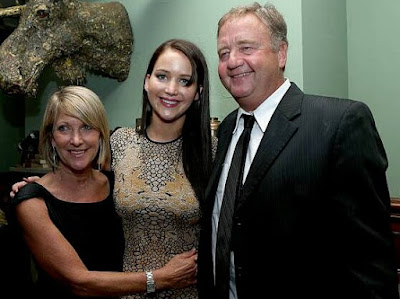 Jennifer Lawrence with her parents