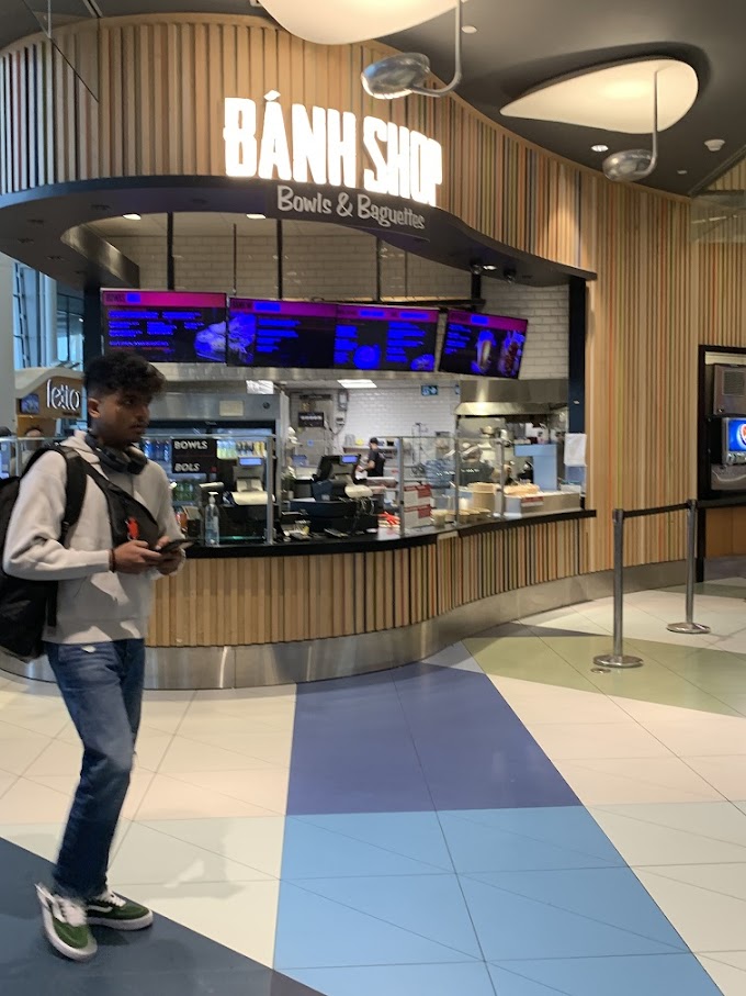 Banh Shop - Toronto Pearson Airport Terminal 1