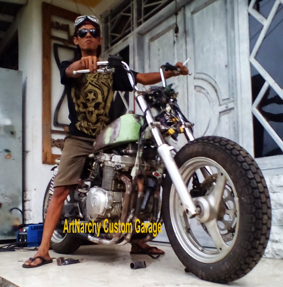 The BANDITOS Suzuki GSX 400 Bandit Jogja Bratstyle ArtNarchy