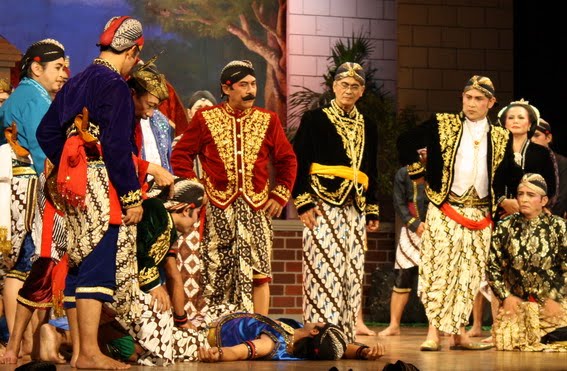 Seni Teater Tradisional Yang Terkenal Di Indonesia Seni