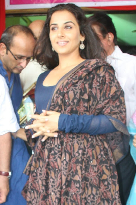 vidya balan launches rotary north end branch function actress pics