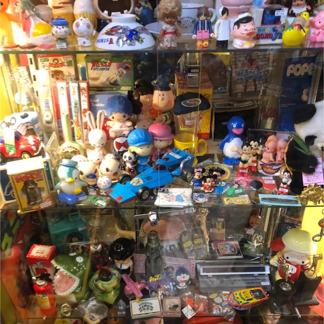 じゅん散歩　アメリカ雑貨店　横濱コレクターズモール　山下町　昭和レトログッズ