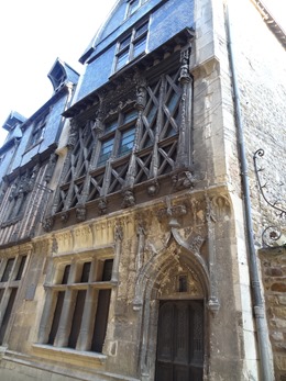 2019.01.21-007 la maison de la reine Bérengère