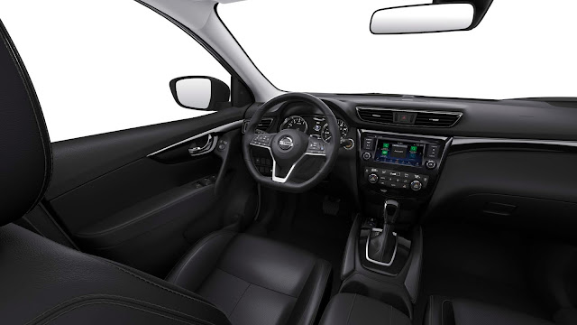 Interior view of 2018 Nissan Rogue Sport