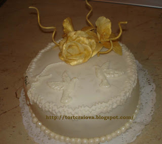 Articole culinare : Tort cadou nunta (Wedding Gift Cake)