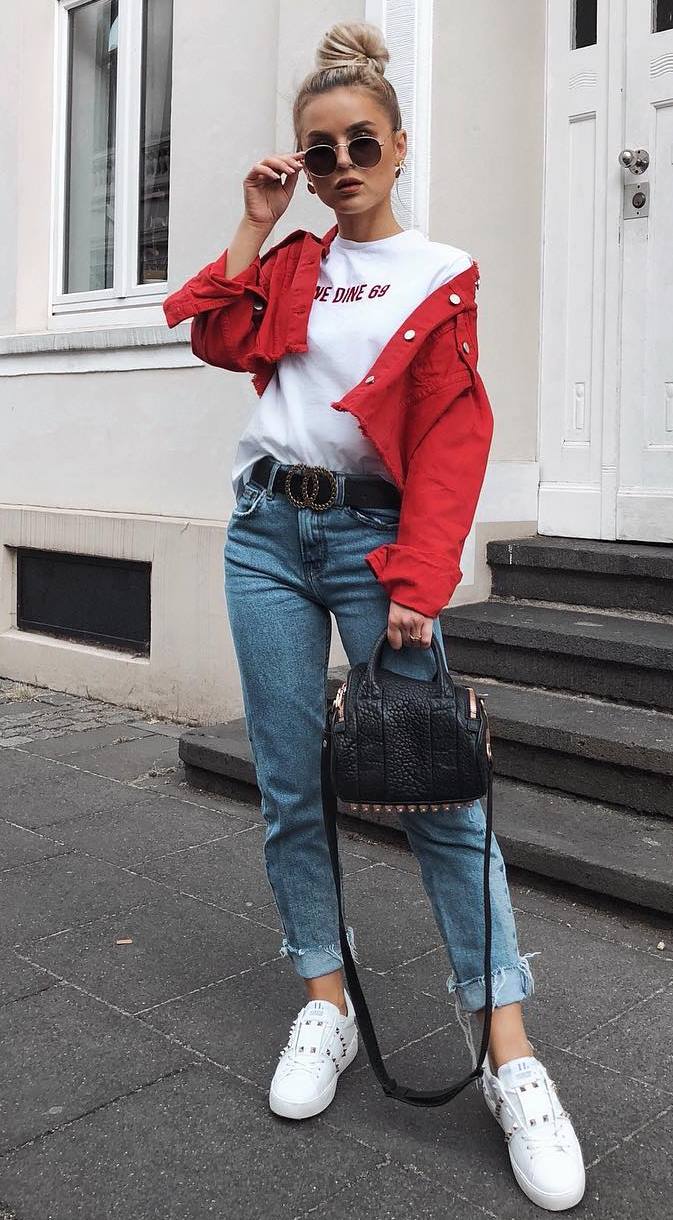 what to wear with a red jacket : white t-shirt + rips + bag + sneakers