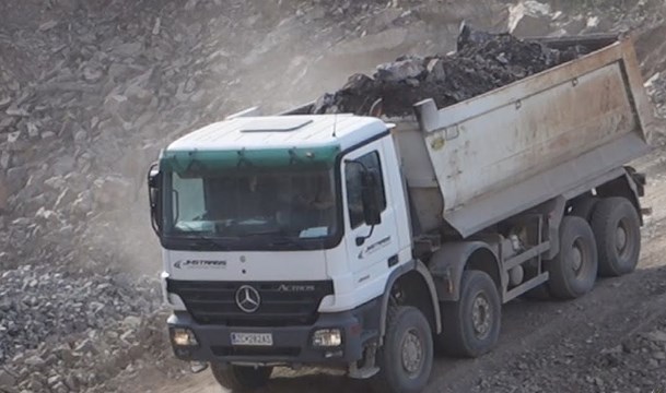 modifikasi truk dump Mercedes Benz Actros