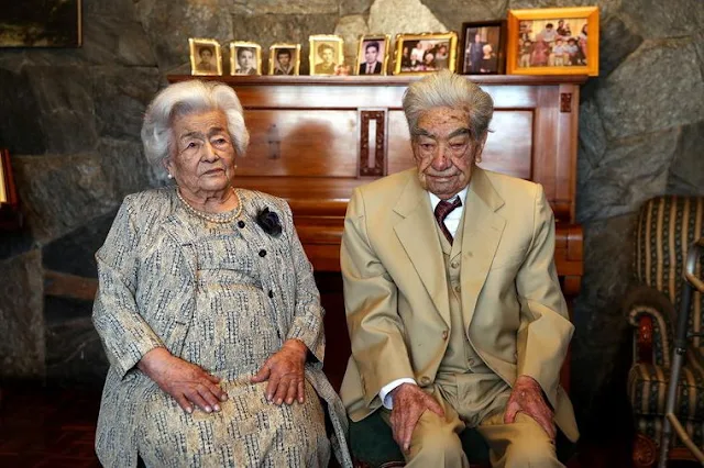 Вік найстарішої пари у світі становить 214 років