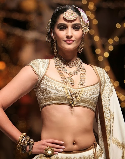 http://www.roomeetimes.com/rohit-bal-collection-at-india-bridal-fashion-week-2013.html