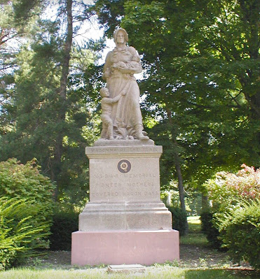 Madonna Of The Trail honors strength of women