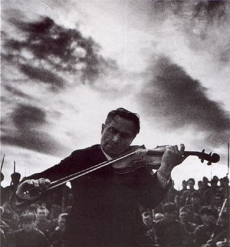 Imagen: Violinista en Stalingrado.