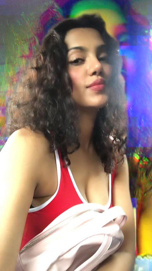 Ananya Sengupta cleavage hot actress