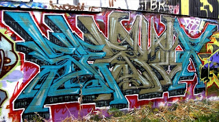 Graffiti Buble Arrow Fonts full color,graffiti fonts letters,graffiti styles fonts, style full color fonts, styles graffiti creator
