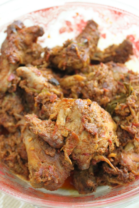 Rendang Ayam Kampung Dara Organik Yang Sangat Sedap - Azie 