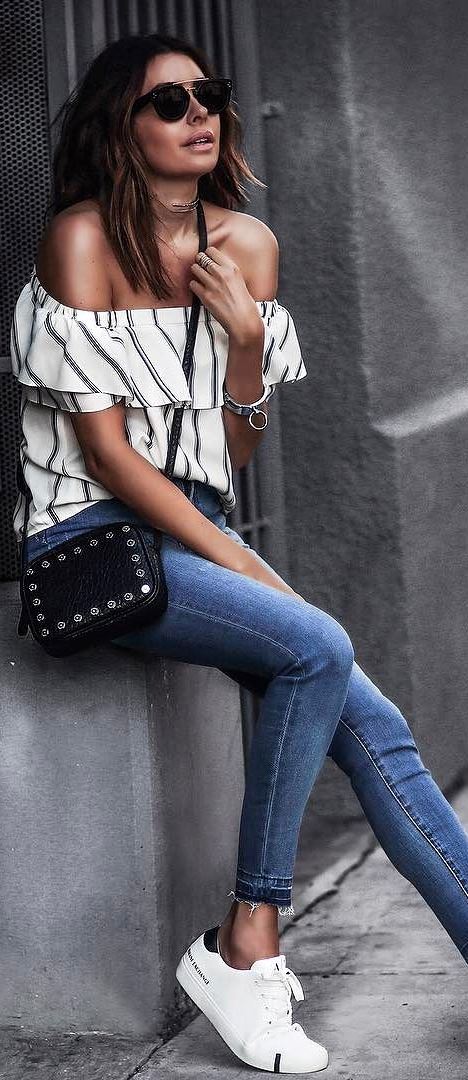 summer casual style addiction: off shoulder top + bag + skinnies + sneakers