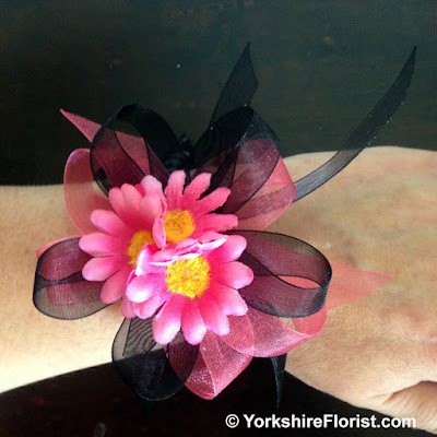  wrist corsage pink silk daisies