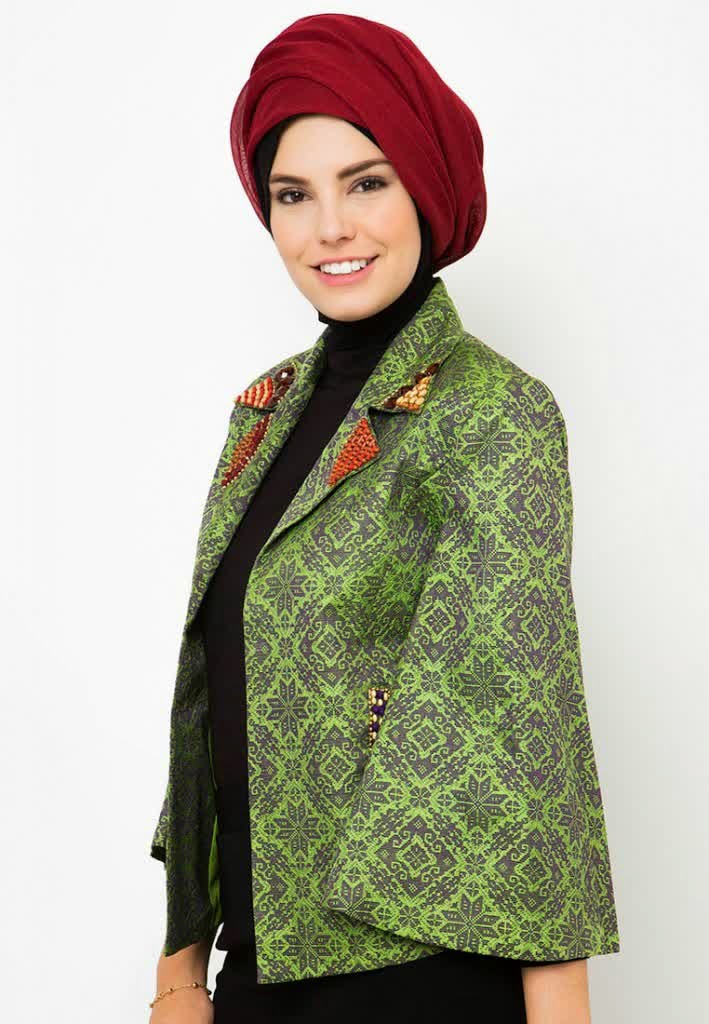 25 Model  Baju  Batik Kerja  Wanita  Muslimah Modis Terbaru 
