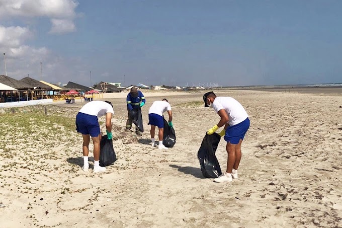  Prefeitura de Luís Correia realiza mutirão de limpeza na praia de Atalaia