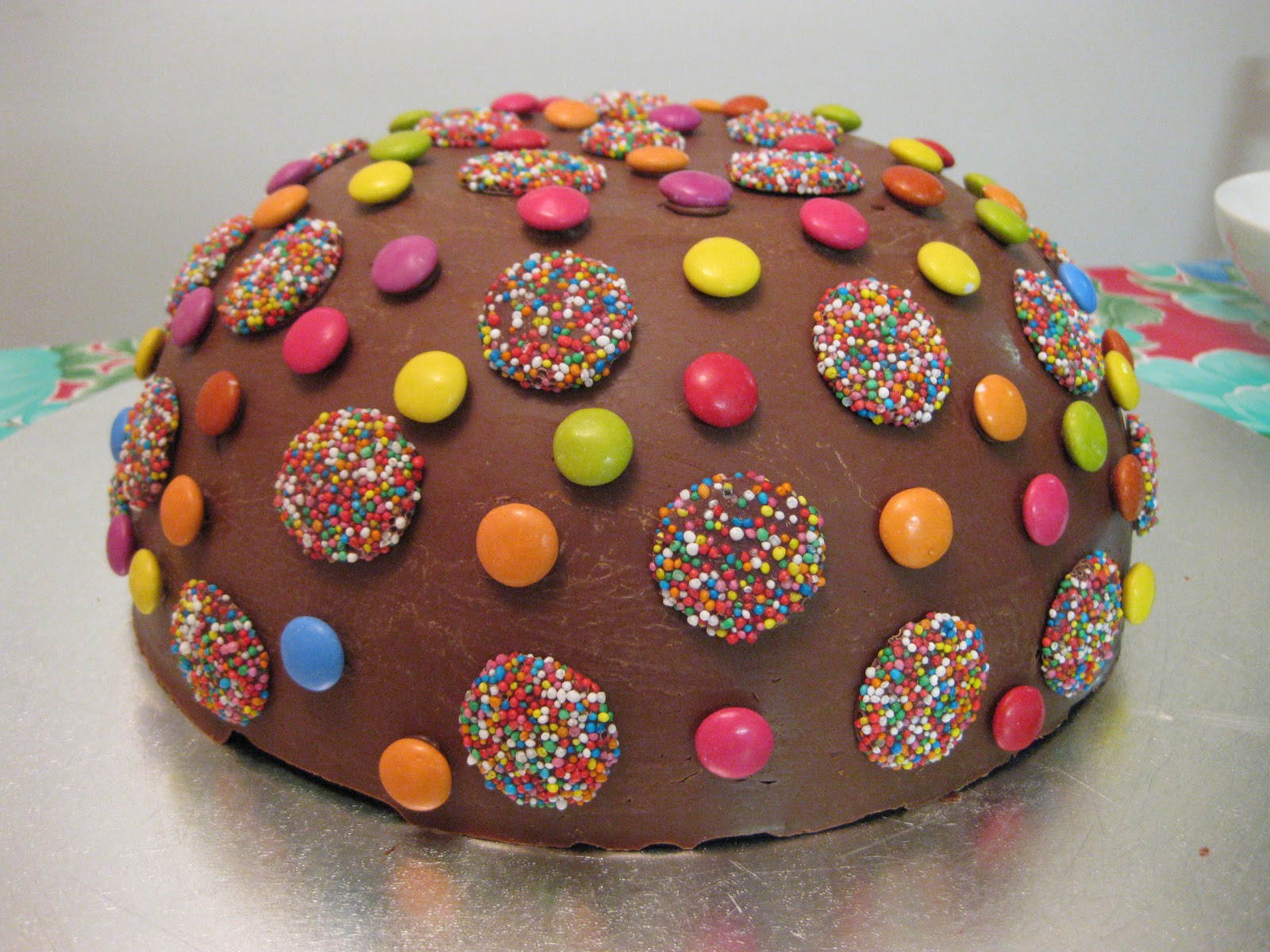 ... pinata cake (source: Women's Weekly Kids' Birthday Cakes Cookbook