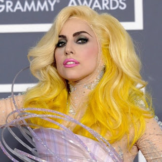 http://freshsnews.blogspot.com/2015/10/24lady-gaga.html