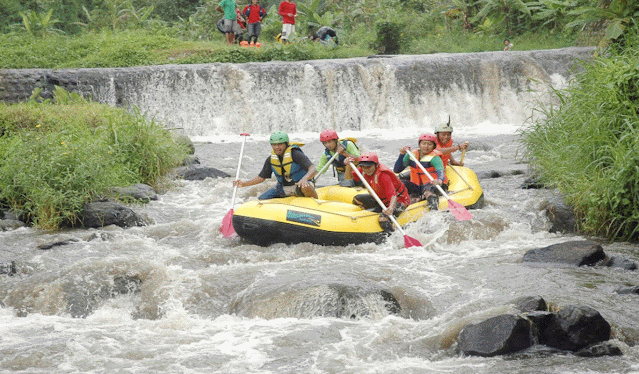 rafting-di-Sungai-Badheng