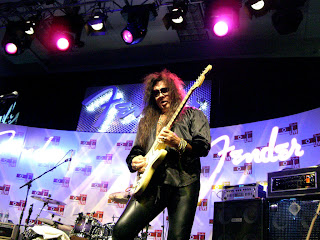 Biografi Yngwie Malmsteen ,Foto Yngwie Malmsteen , Walpaper Biografi Yngwie Malmsteen 