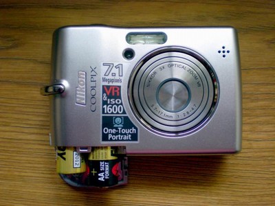 Nikon Coolpix L12