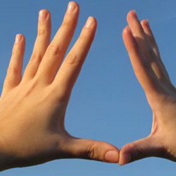 Ikutan Gabung 10 Jari tangan  berhubungan dengan hati