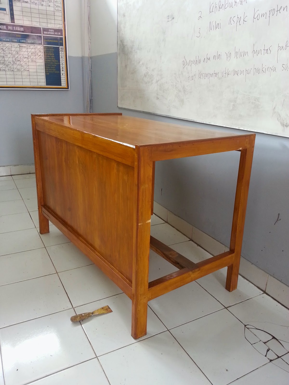  MEJA  KURSI SEKOLAH  KAYU  JATI DAN AKASIA BANDUNG JUAL MEJA  