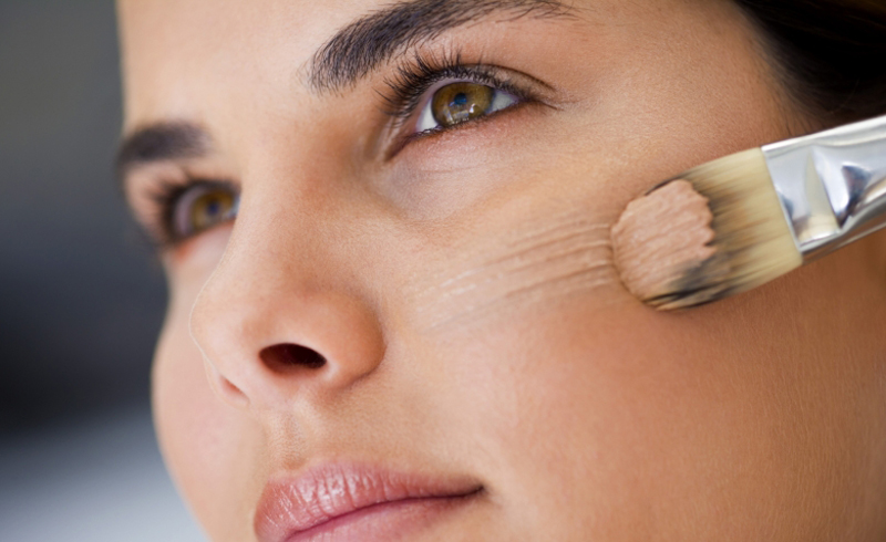 How to Apply Foundation That Makes You Look Younger