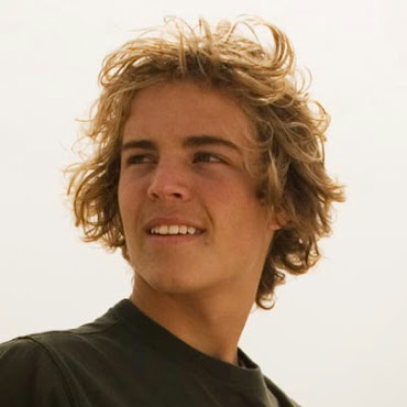 #10 Shocking Hairstyle for Boys Curly Hair