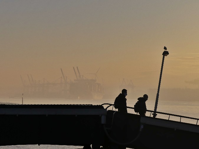 Fähranleger Teufelsbrück,  elbe