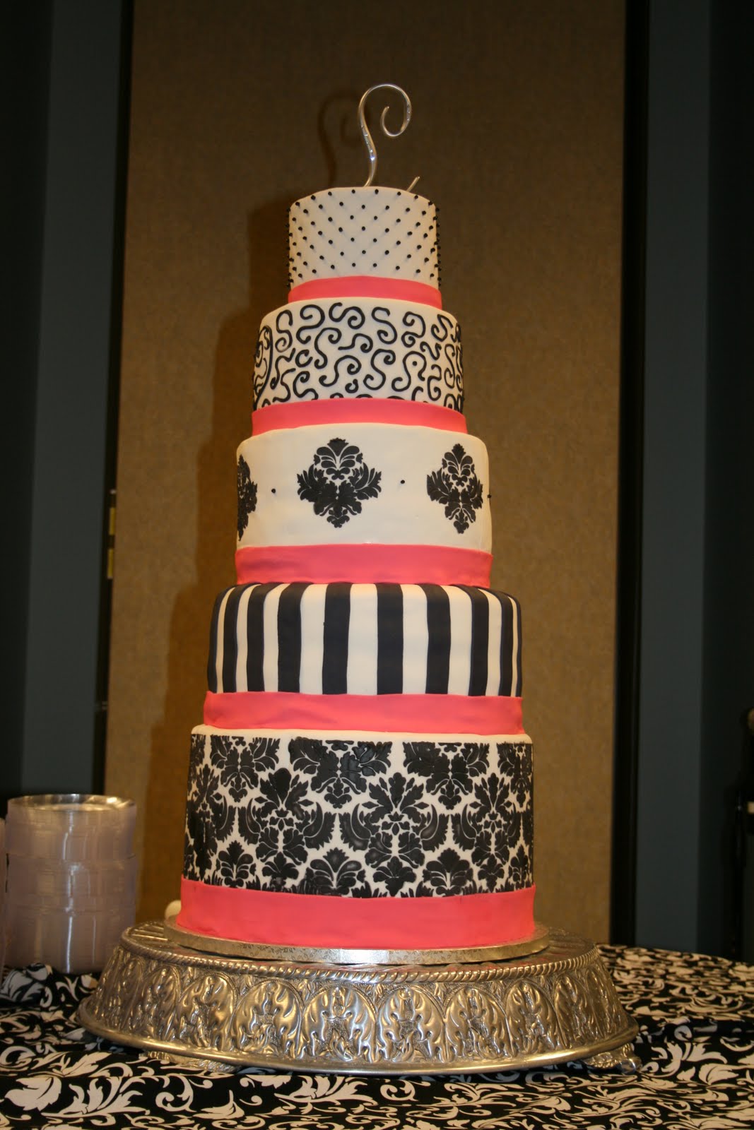 damask wedding cake