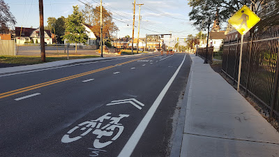 the bicycle markings seem to be causing some confusion for drivers