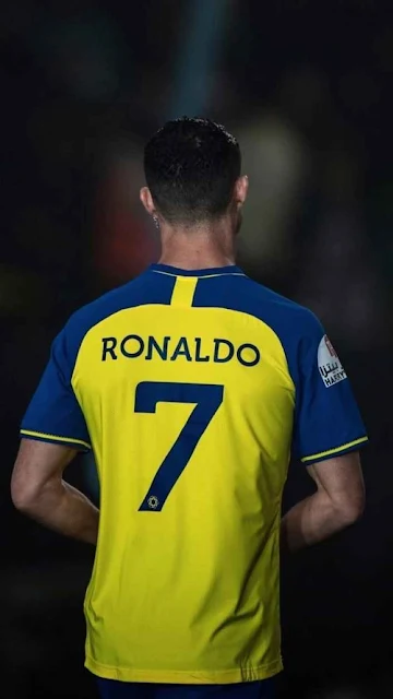 Ronaldo رونالدو فى بالقميص الأصفر والازرق، خلفيات رائعة للتحميل